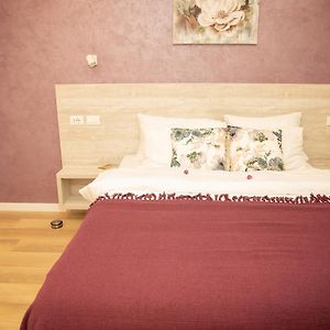 Camera standard con letto king size
